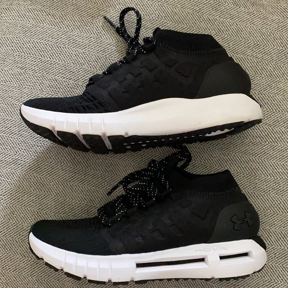 Under Armour  HOVR • Brand New • Black/White
